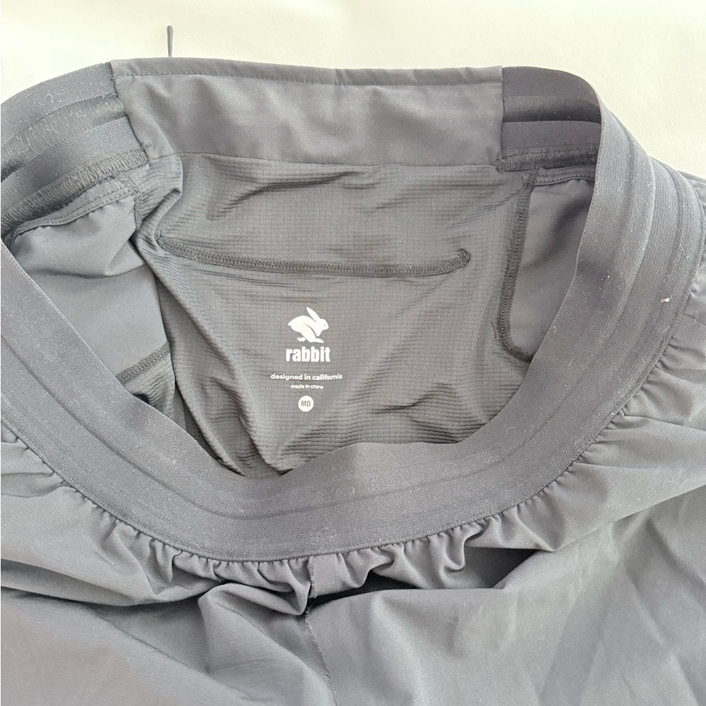 Rabbit Women’s Fuel n Fly 4” Black shorts - Picture 2 of 3